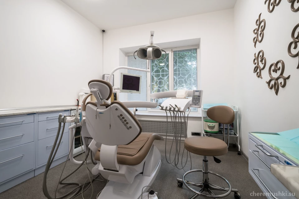 Стоматологическая клиника Эркастом-студио Изображение 1
